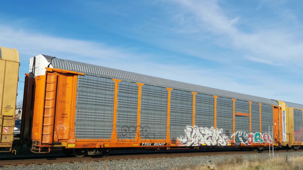 BNSF 28414 (Body) TTGX 953417 (Flat)